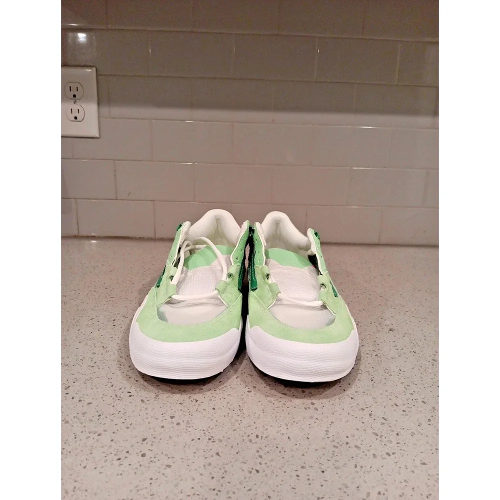 new Vans Men's size 12 skate 2 Wayvee green/gum sk8 shoes